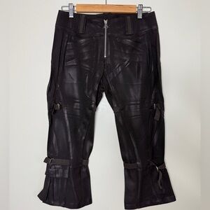 Vintage Y2K Marithé + François Girbaud cargo bondage capri pants size 27